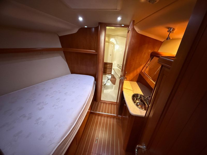 2011 Hunter 45 Deck Salon