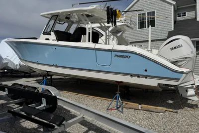 Pursuit S 328