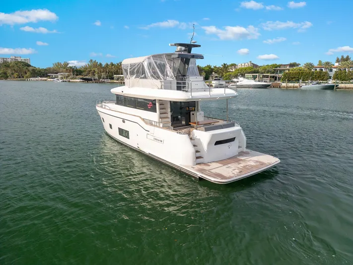 Baze Yacht Photos Pics 