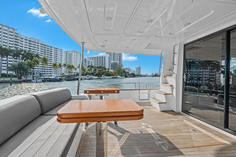 Baze Yacht Photos Pics 