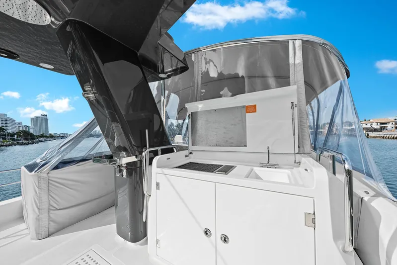 Baze Yacht Photos Pics 