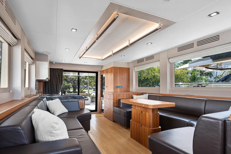 Baze Yacht Photos Pics 