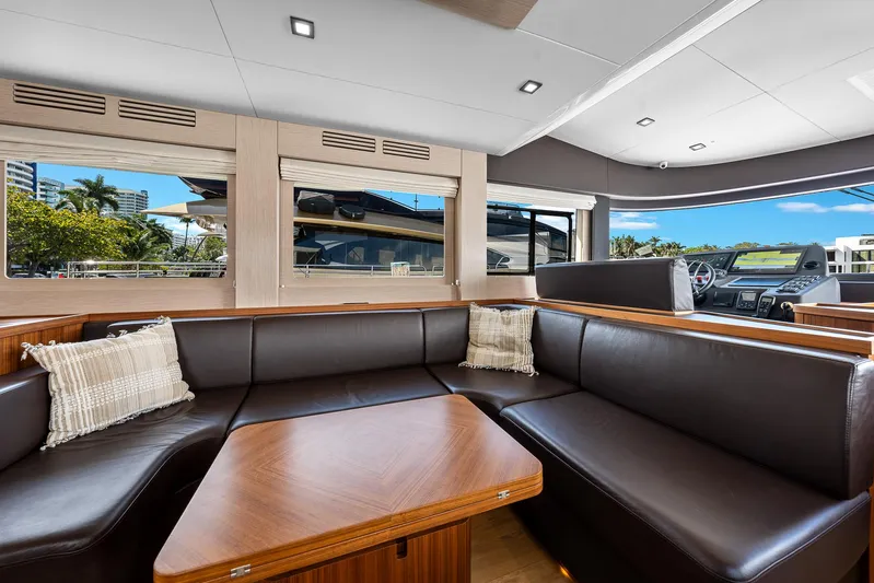 Baze Yacht Photos Pics 