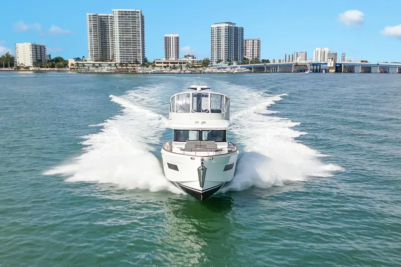 Baze Yacht Photos Pics 