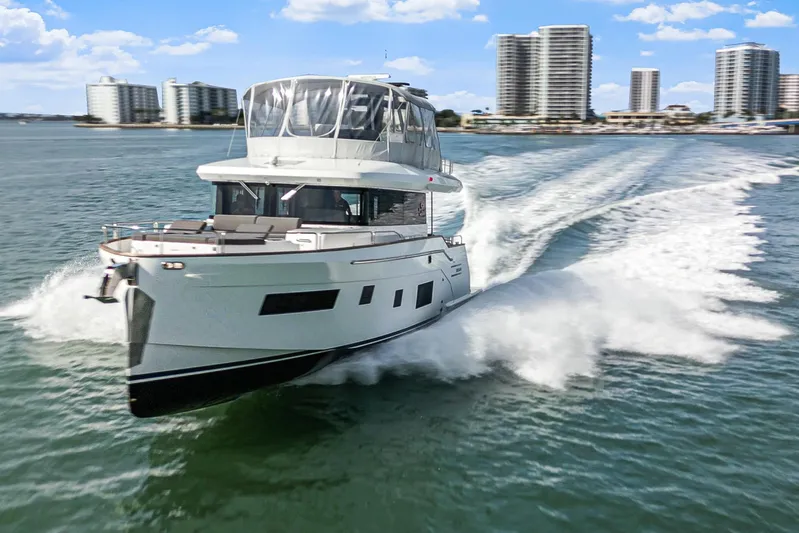 Baze Yacht Photos Pics 