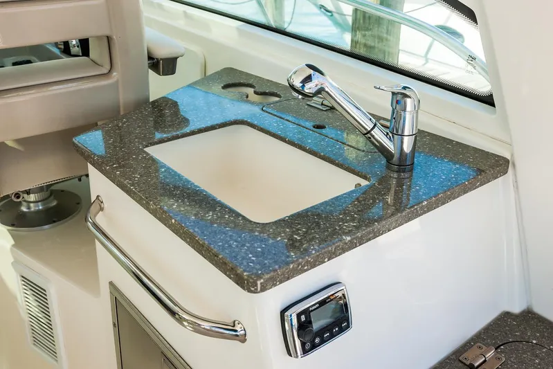  Yacht Photos Pics Manufacturer Provided Image: 2021 Boston Whaler 345 Conquest boat sink and countertop area.