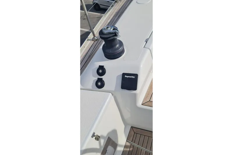  Yacht Photos Pics Deck of 2010 Hanse 400e sailboat with winch and Raymarine equipment.