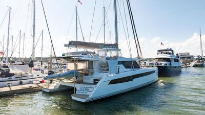 Yacht