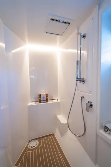 Scooby Yacht Photos Pics 