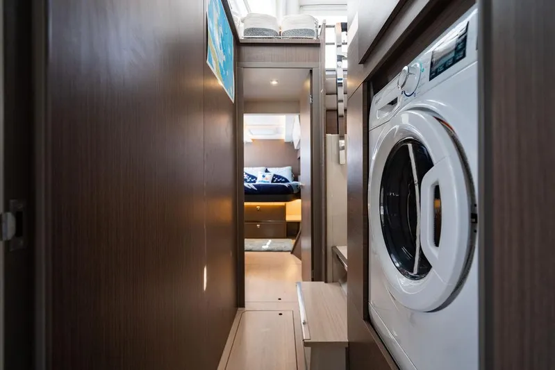 Scooby Yacht Photos Pics 