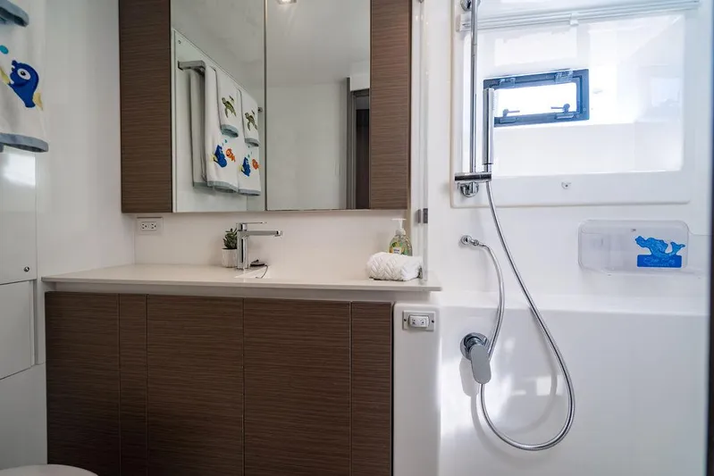 Scooby Yacht Photos Pics 