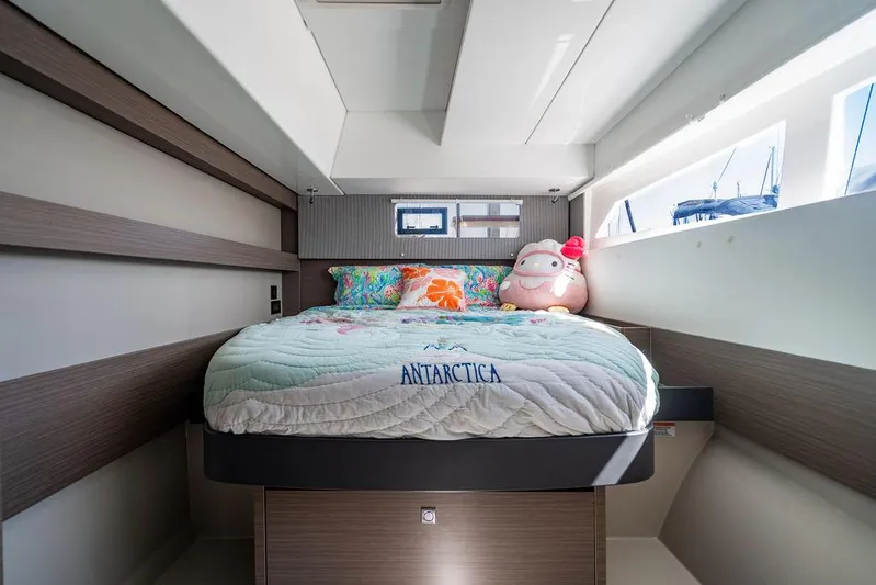 Scooby Yacht Photos Pics 