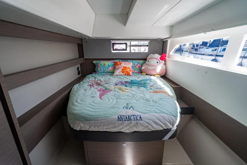 Scooby Yacht Photos Pics 