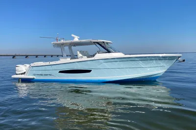 Regal 38 SAV