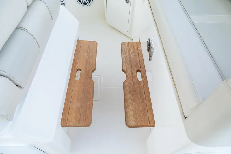  Yacht Photos Pics Manufacturer Provided Image