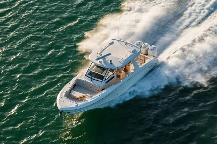  Yacht Photos Pics Manufacturer Provided Image