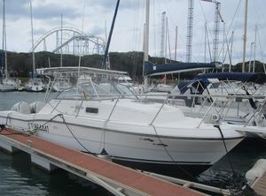 1994 Marine Projects robalo 2660