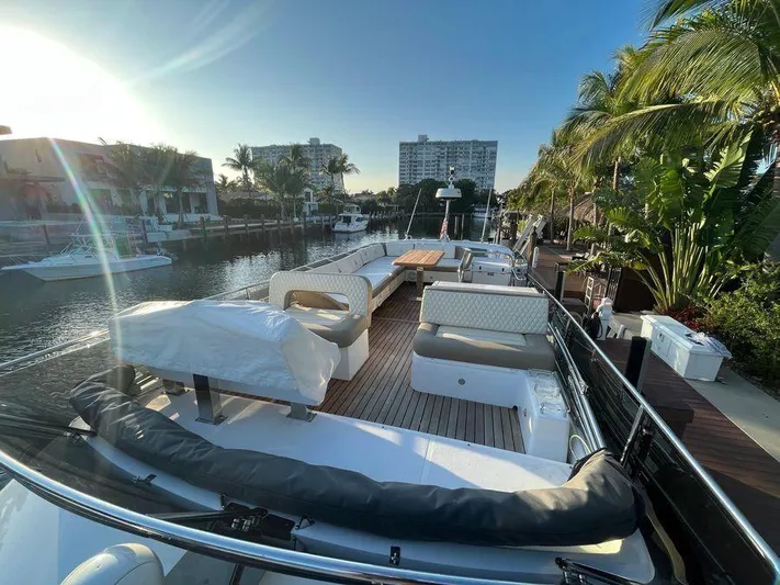 510 Schaefer Yacht Photos Pics 