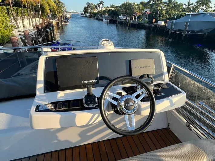 510 Schaefer Yacht Photos Pics 