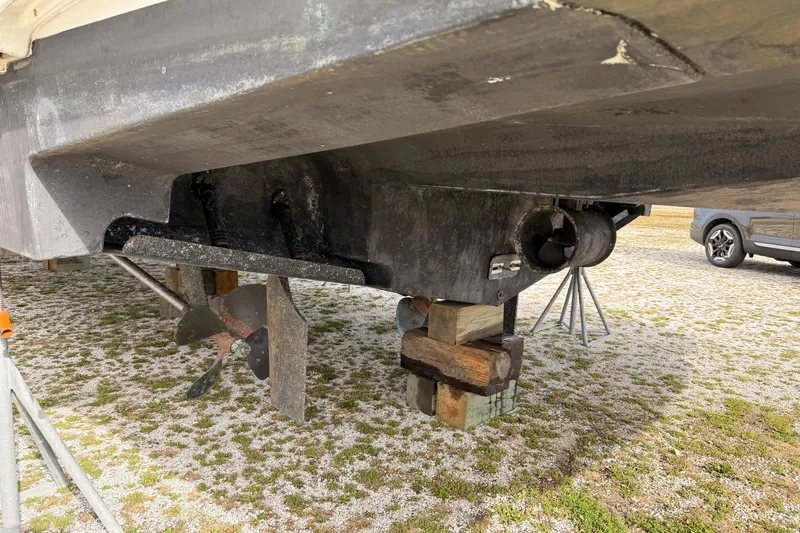  Yacht Photos Pics 2003 Carver 564 Cockpit Motor Yacht hull and propeller on dry dock.