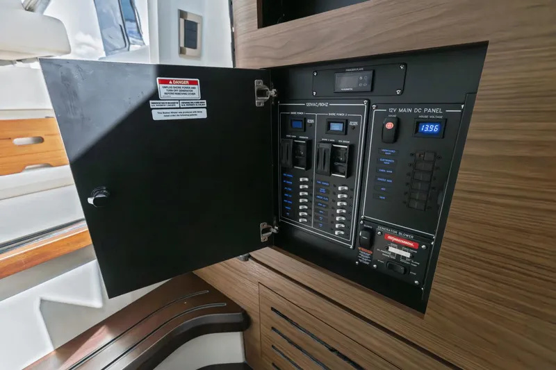 Better Life Yacht Photos Pics 