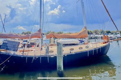 Bluewater Ingrid 38