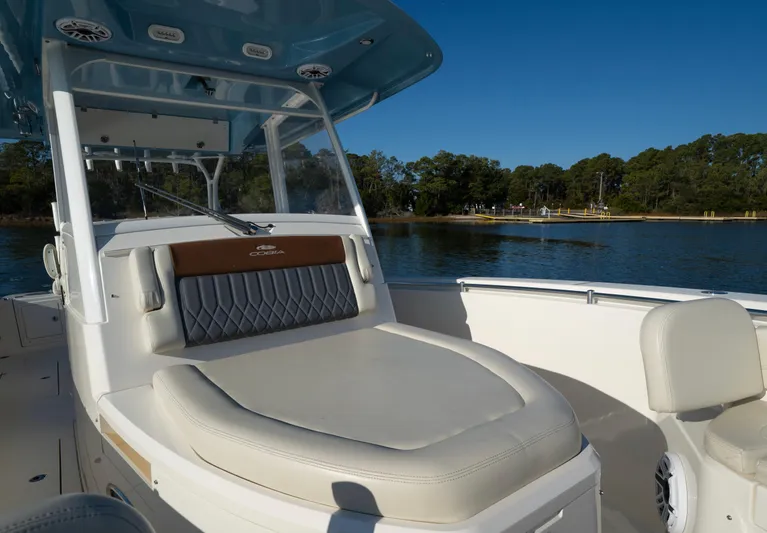 Nauti Builder Yacht Photos Pics 