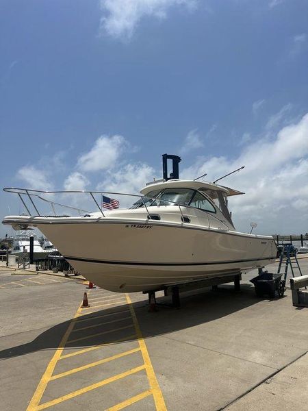 2009 Pursuit 315 Offshore