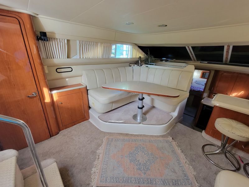 2000 Sea Ray 420 Aft Cabin