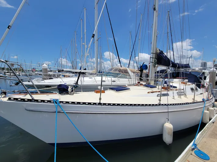 Searcher Yacht Photos Pics 