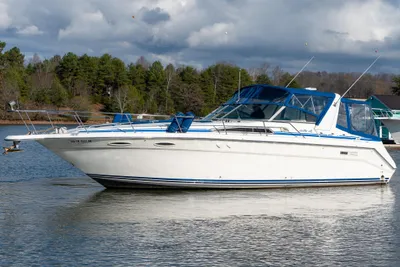 Sea Ray 350 Sundancer