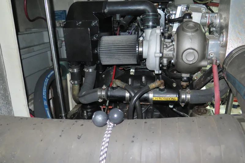 Mokikem Yacht Photos Pics Port engine with batteries outboard.