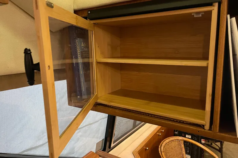 Mokikem Yacht Photos Pics 