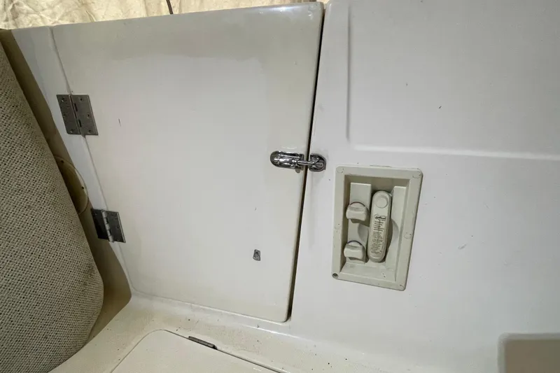 Mokikem Yacht Photos Pics Transom boarding gate. Cockpit shower.