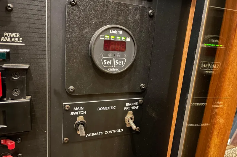 Mokikem Yacht Photos Pics Xantrex battery monitor, Webasto hydronic heating controls.