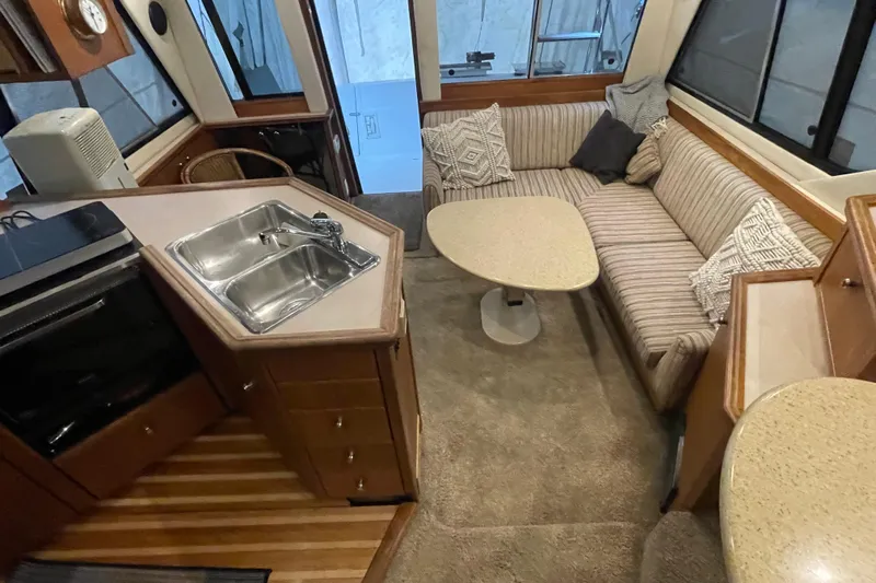 Mokikem Yacht Photos Pics 