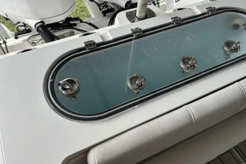  Yacht Photos Pics 2021 Sea Fox 288 Commander boat livewell with secure latches and clear lid.