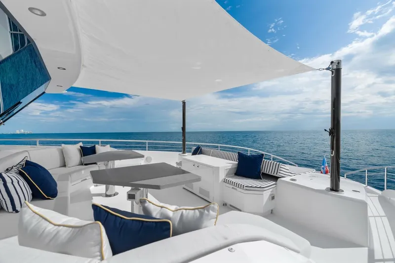 Jemily II Yacht Photos Pics 