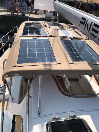 Pneumatic Yacht Photos Pics Outbound 56 yacht with solar panels on deck, 2020 model.