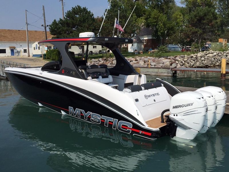 2016 Mystic Powerboats M4200