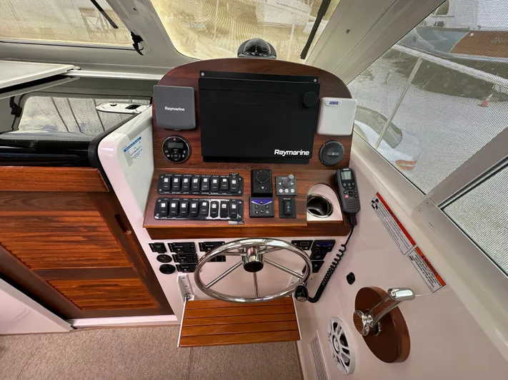 Surprise Yacht Photos Pics 