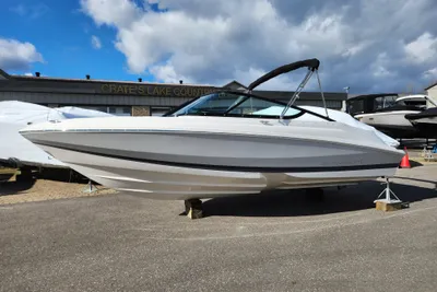 Regal 2000 ES Bowrider