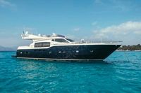 2005 Ferretti Yachts Altura 690