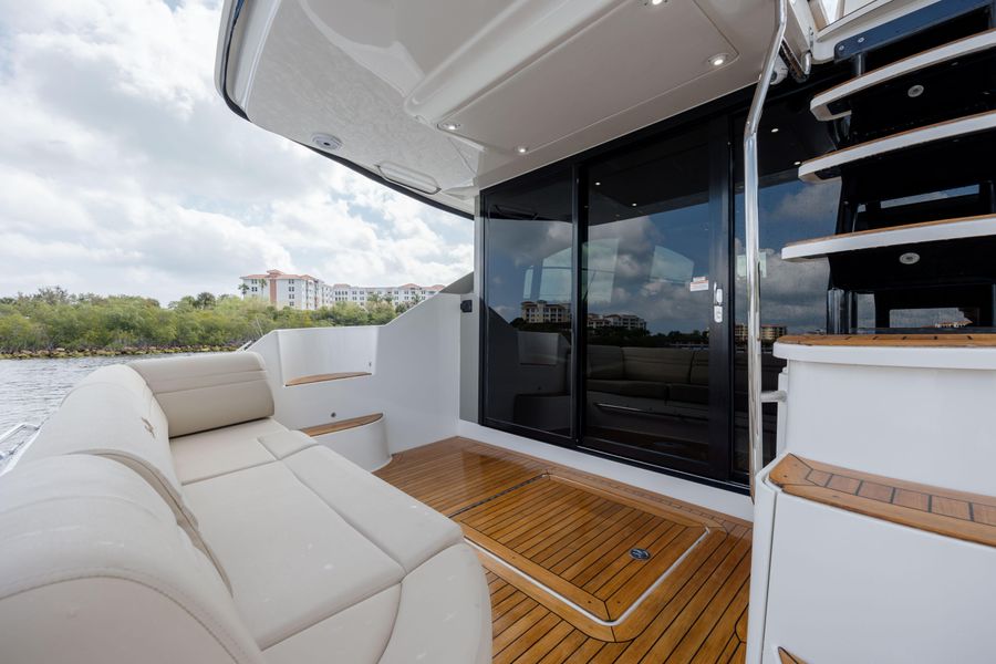 2015 Sea Ray 510 Fly