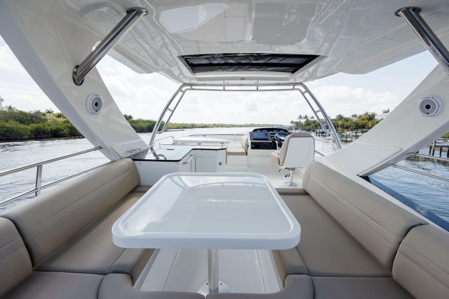 2015 Sea Ray 510 Fly