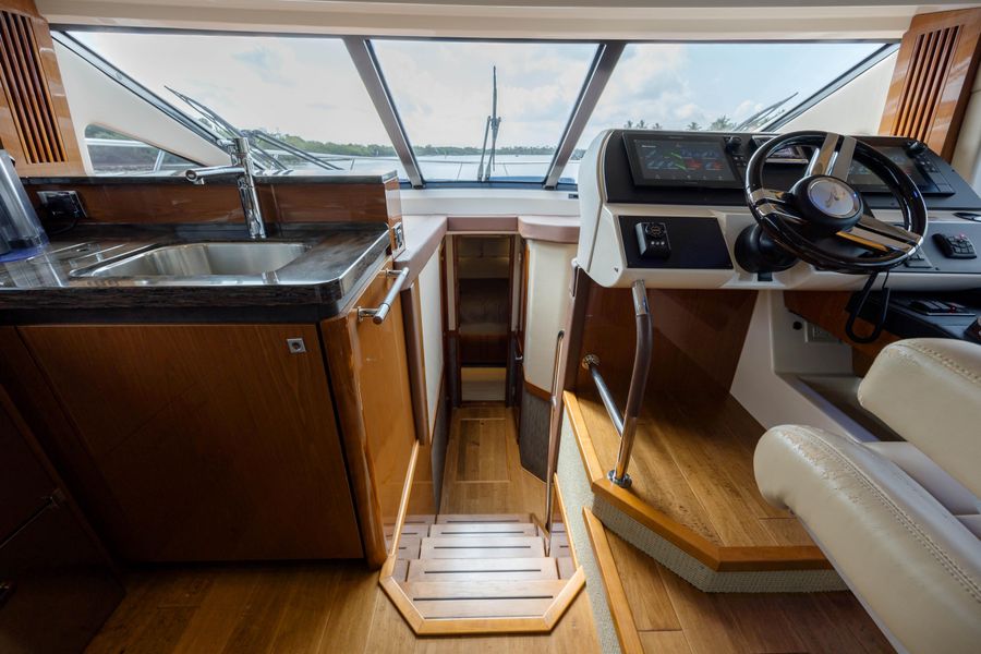 2015 Sea Ray 510 Fly