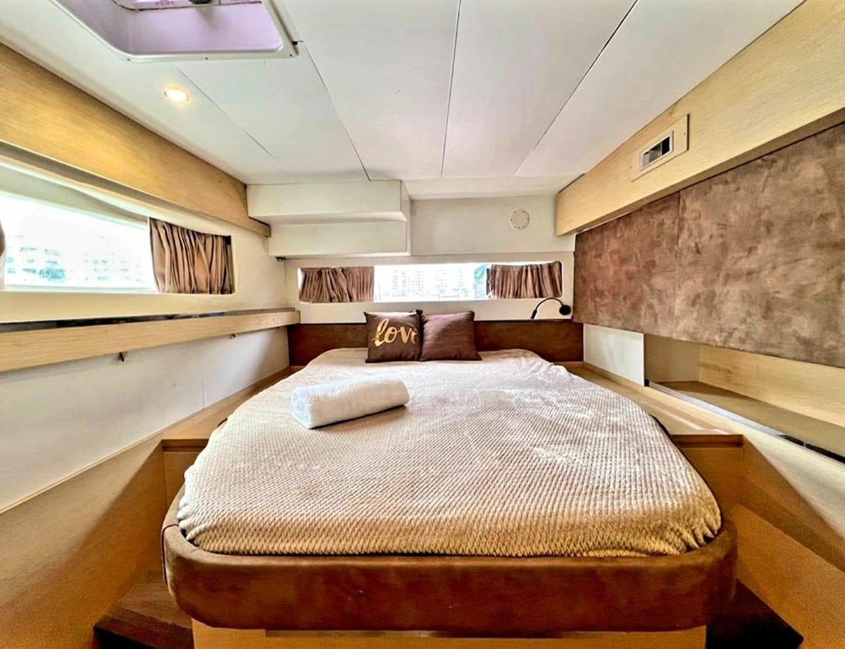 2017 Fountaine Pajot 58 