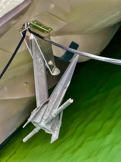 Octopus Yacht Photos Pics Anchor of a 2017 Fountaine Pajot Ipanema 58 Power Catamaran in green water.