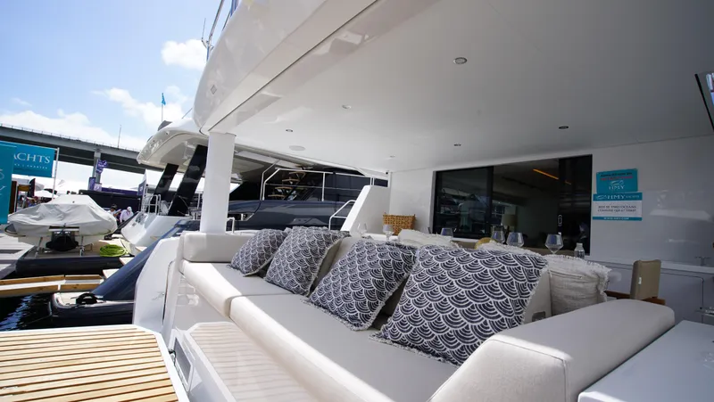 Yacht Photos Pics 