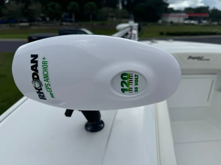  Yacht Photos Pics Rhodan GPS Anchor+ on 2023 Front Runner 36 Center Console boat, 120 lb thrust, 36 volt.